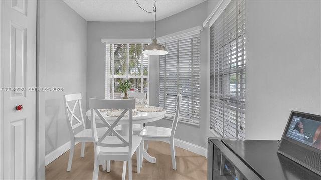 2048 NW 164th Ave, Pembroke Pines, FL 33028