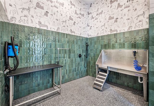 270 Freedom Lane BETSY ROSS, West Deer, PA 15101