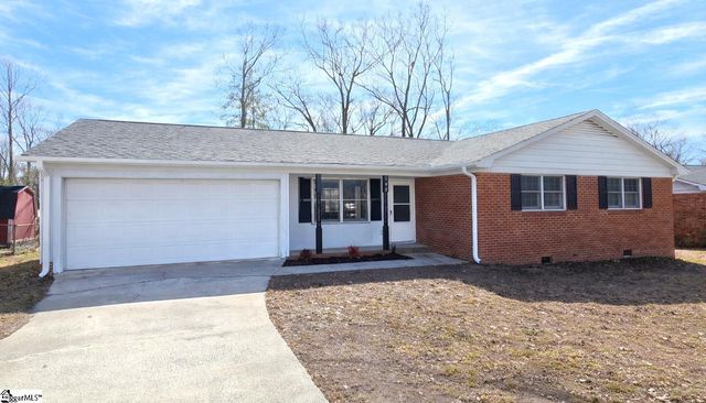 102 Ikes Road, Taylors, SC 29687