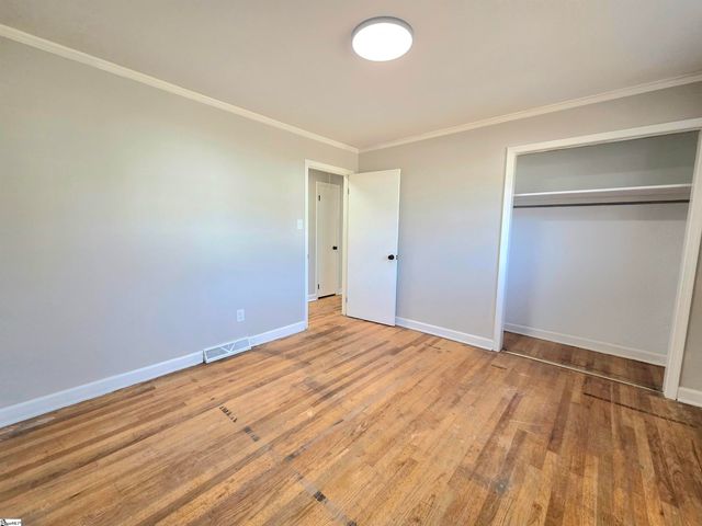 102 Ikes Road, Taylors, SC 29687