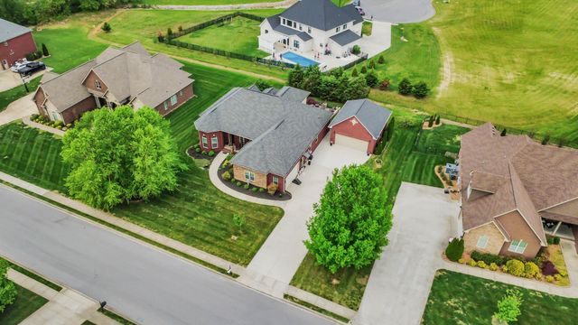 313 Bryson Ln, Clarksville, TN 37043