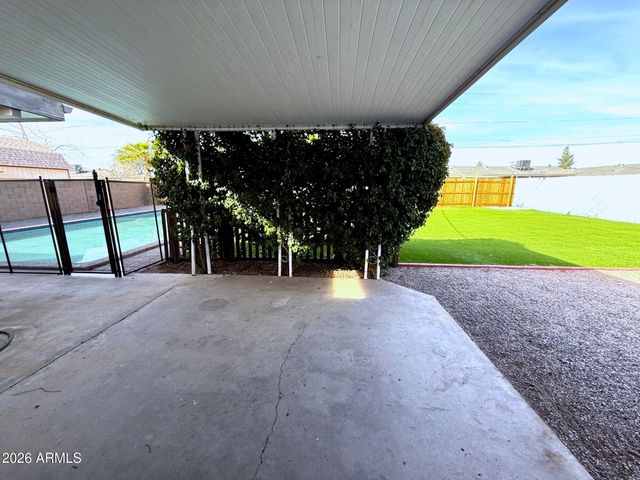 2114 W SAN JUAN Avenue, Phoenix, AZ 85015