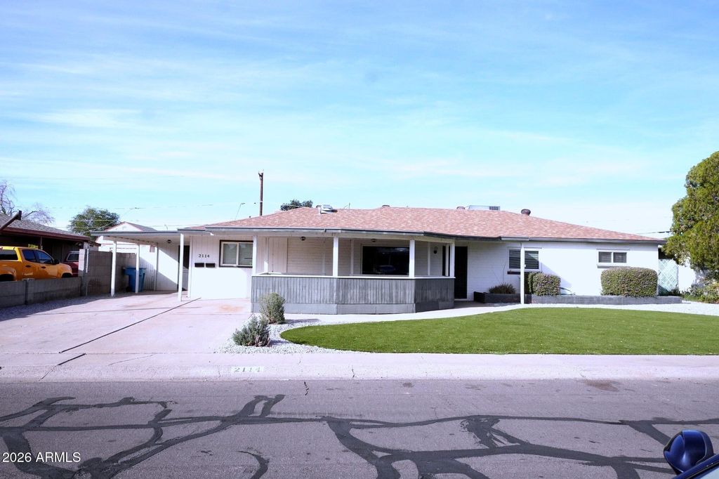 2114 W SAN JUAN Avenue, Phoenix, AZ 85015