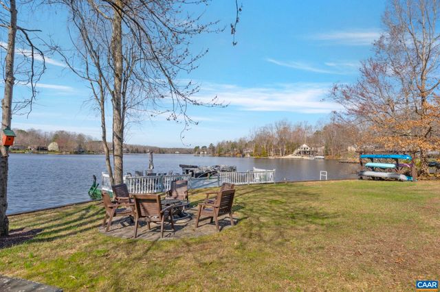 7 DOVER CT, Palmyra, VA 22963