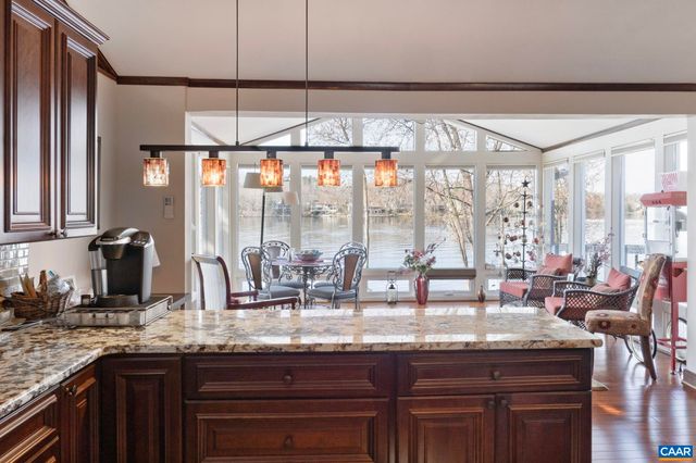 7 DOVER CT, Palmyra, VA 22963