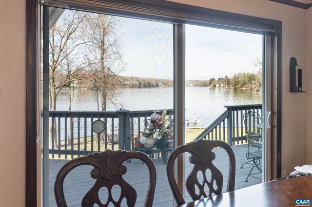 7 DOVER CT, Palmyra, VA 22963