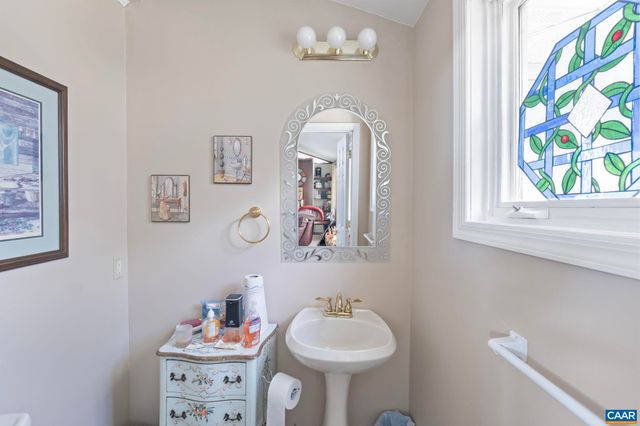 7 DOVER CT, Palmyra, VA 22963