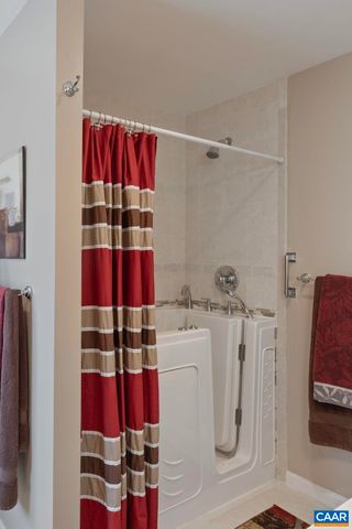 7 DOVER CT, Palmyra, VA 22963