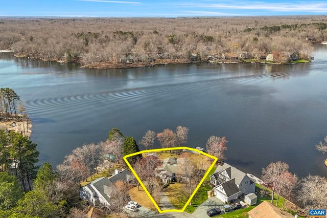 7 DOVER CT, Palmyra, VA 22963