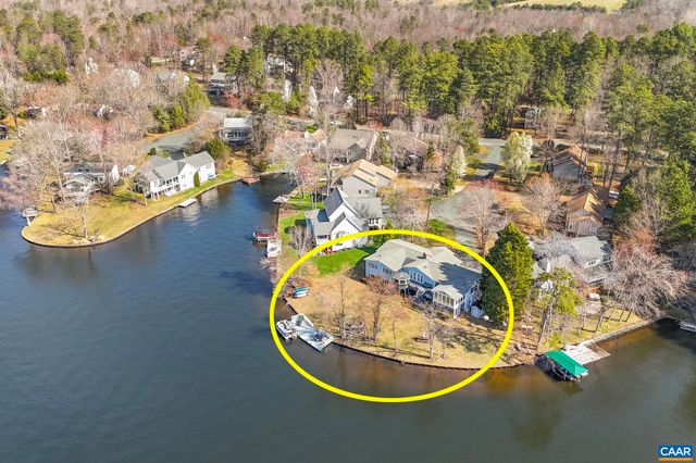 7 DOVER CT, Palmyra, VA 22963