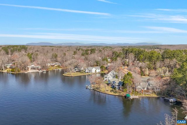 7 DOVER CT, Palmyra, VA 22963