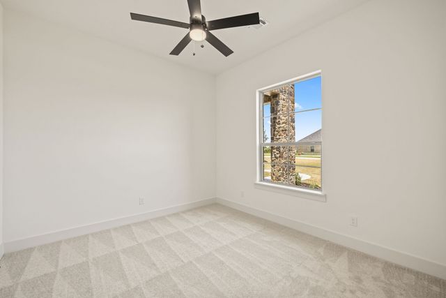 761 Burr Oak Lane, Weatherford, TX 76085
