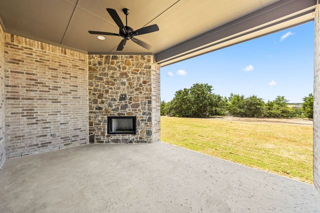 761 Burr Oak Lane, Weatherford, TX 76085