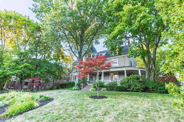 159 Washington St 4, Newton, MA 02458