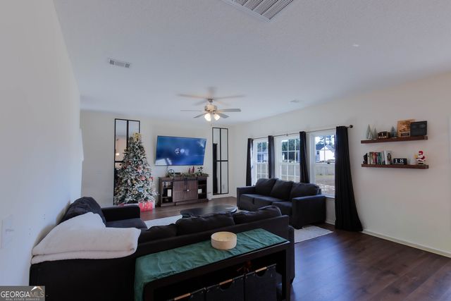 182 Whipporwill Way NE, Ludowici, GA 31316