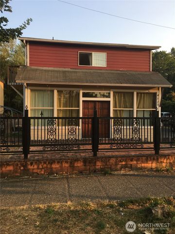 4519 S Henderson Street, Seattle, WA 98118