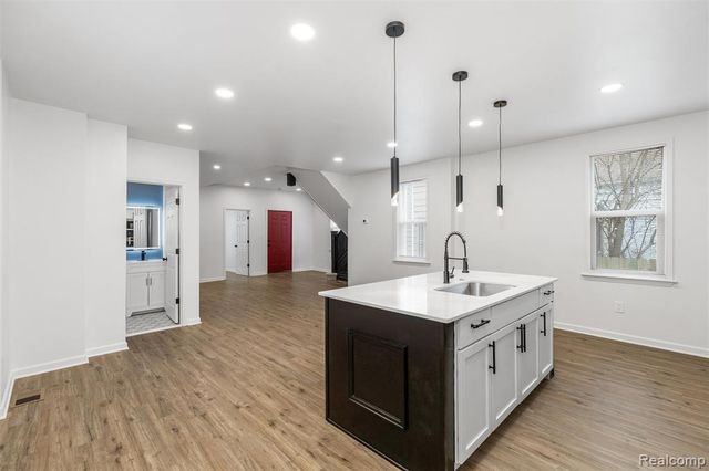 8914 Charlevoix Street, Detroit, MI 48214