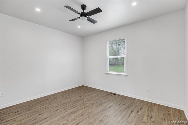 8914 Charlevoix Street, Detroit, MI 48214