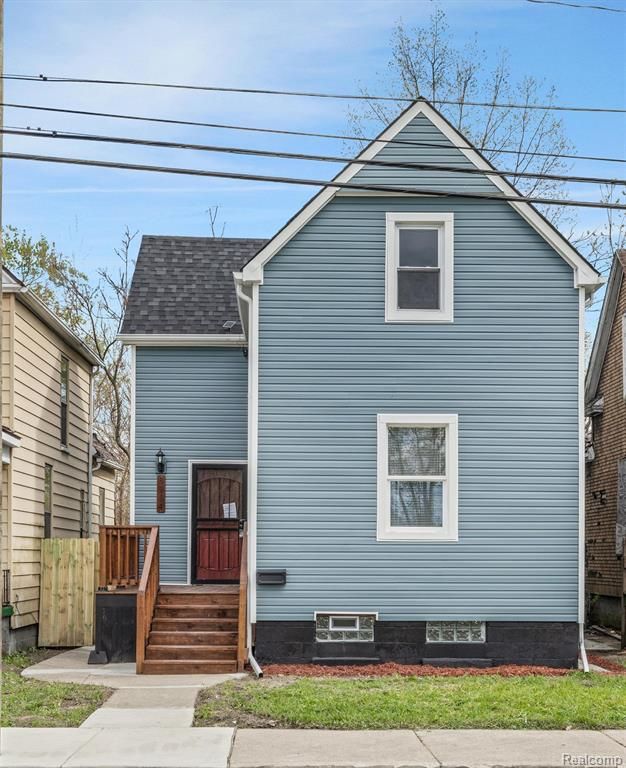 8914 Charlevoix Street, Detroit, MI 48214