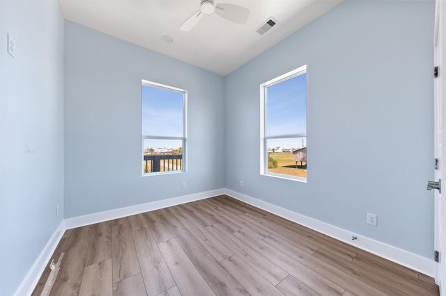 4026 5th Street, Galveston, TX 77554