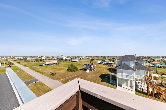 4026 5th Street, Galveston, TX 77554