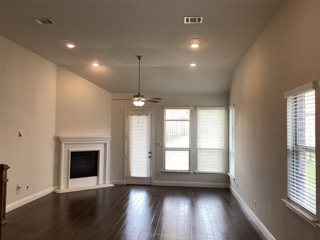2209 Madison Street, Carrollton, TX 75010