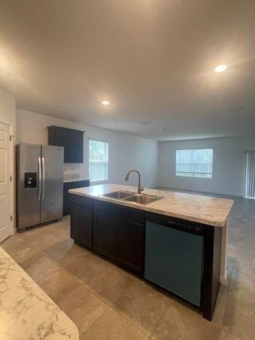 1537 SW Meridian Avenue, Port St. Lucie, FL 34953
