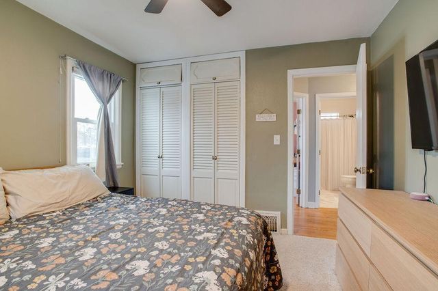 1647 BROADWAY N, Fargo, ND 58102