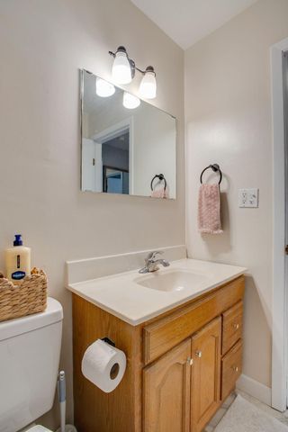 1647 BROADWAY N, Fargo, ND 58102