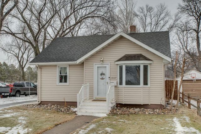 1647 BROADWAY N, Fargo, ND 58102