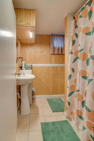 1647 BROADWAY N, Fargo, ND 58102