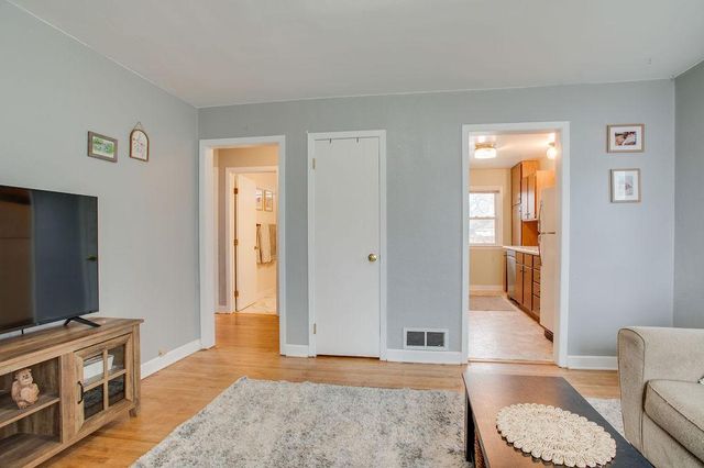 1647 BROADWAY N, Fargo, ND 58102