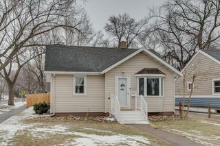 1647 BROADWAY N, Fargo, ND 58102