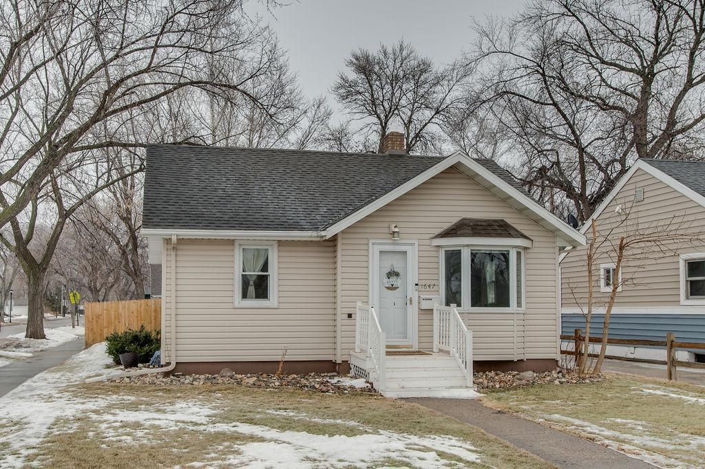 1647 BROADWAY N, Fargo, ND 58102