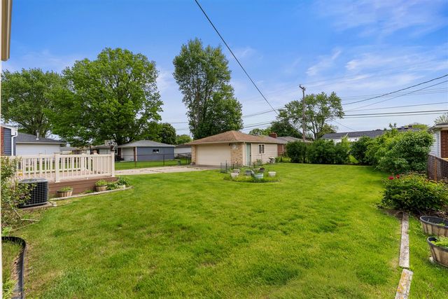 3233 Grange Road, Trenton, MI 48183