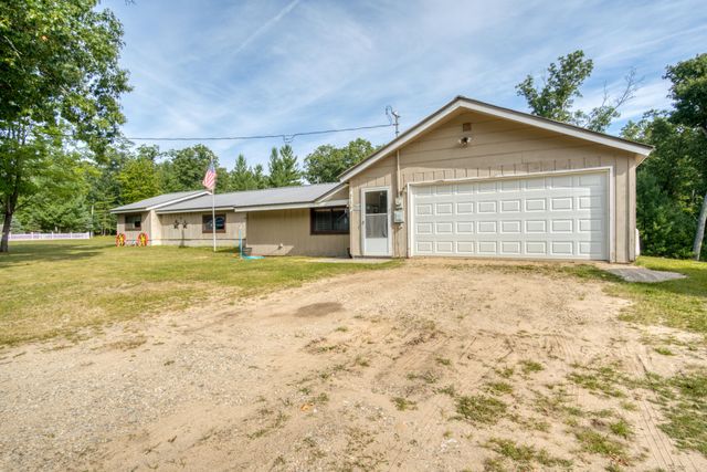 8298 W Hollyhock Avenue, Lake Twp, MI 49304