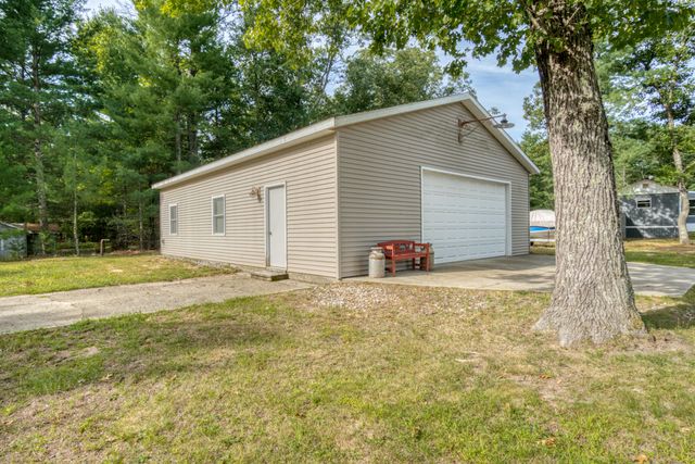 8298 W Hollyhock Avenue, Lake Twp, MI 49304
