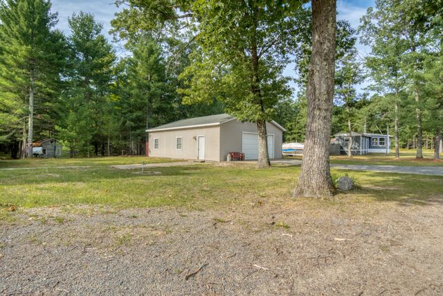 8298 W Hollyhock Avenue, Lake Twp, MI 49304