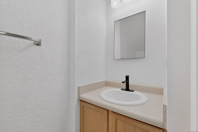 11 STAGER HLS, San Antonio, TX 78238