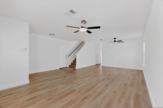 11 STAGER HLS, San Antonio, TX 78238