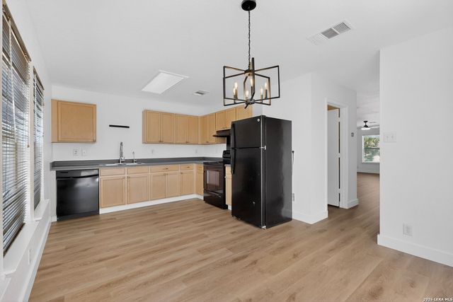 11 STAGER HLS, San Antonio, TX 78238