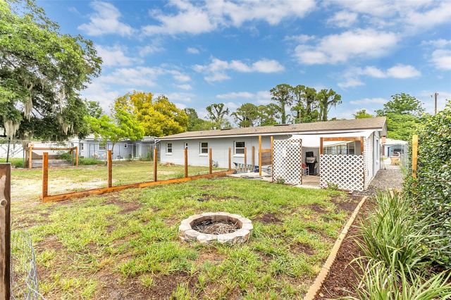 855 PEARL DRIVE, Mount Dora, FL 32757