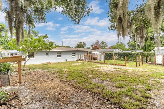 855 PEARL DRIVE, Mount Dora, FL 32757