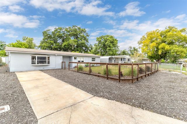 855 PEARL DRIVE, Mount Dora, FL 32757