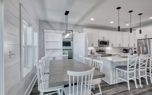 5318 Beach Boulevard, Gulf Shores, AL 36542