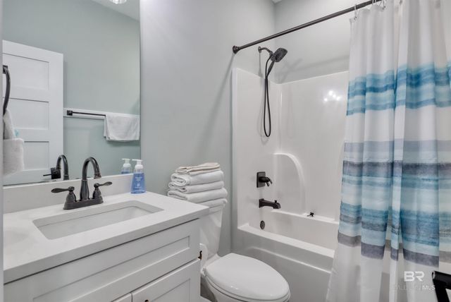 5318 Beach Boulevard, Gulf Shores, AL 36542