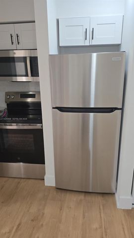 417 NW 2nd Ave 00, Hallandale Beach, FL 33009