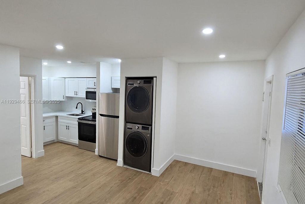 417 NW 2nd Ave 00, Hallandale Beach, FL 33009