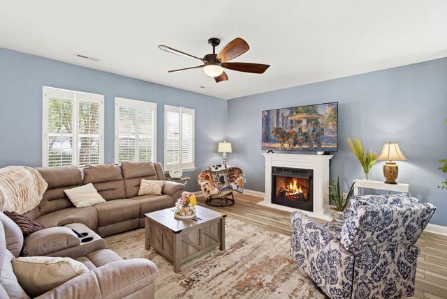 406 Glenmore Drive, Moncks Corner, SC 29461
