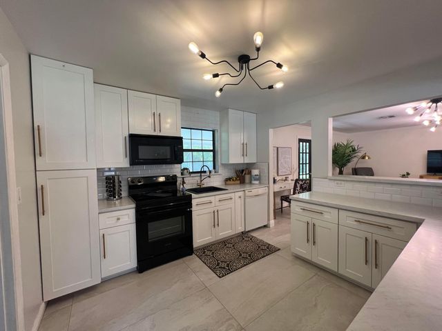 14771 N 66th Trl Trail N, Palm Beach Gardens, FL 33418